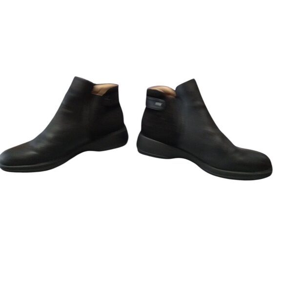 NATURALIZER BARITA WOMEN'S SIZE 7M BLACK ANKLE BOOTIE CLASSIC CASUAL - Picture 6 of 6